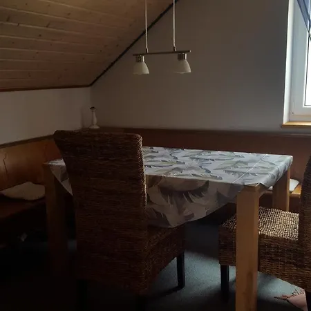 Gemuetliches Mit Wohnkueche Und Balkon *