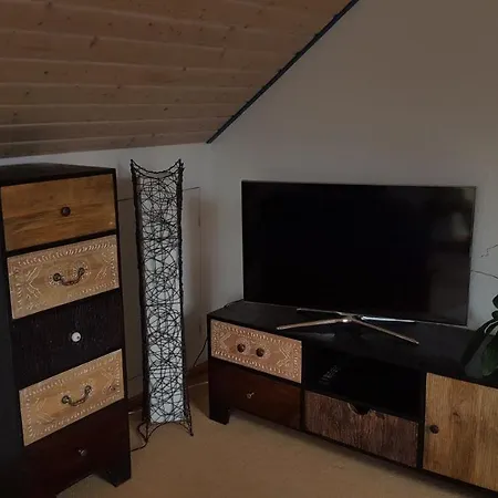 Gemuetliches Mit Wohnkueche Und Balkon *